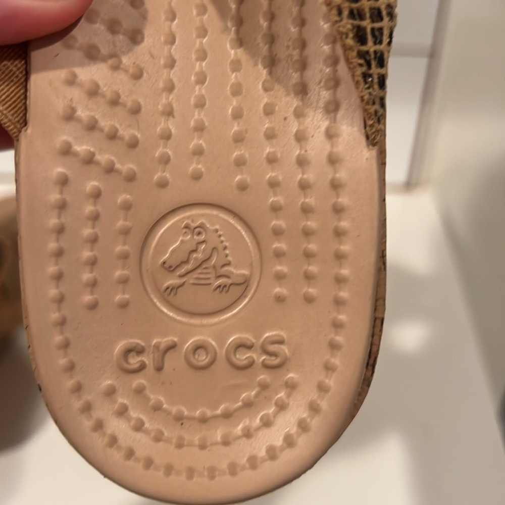 Crocs Cork Wedge Sandals Brown Blake Snake Print Strappy Wedges Size 6 worn once - Picture 6 of 6